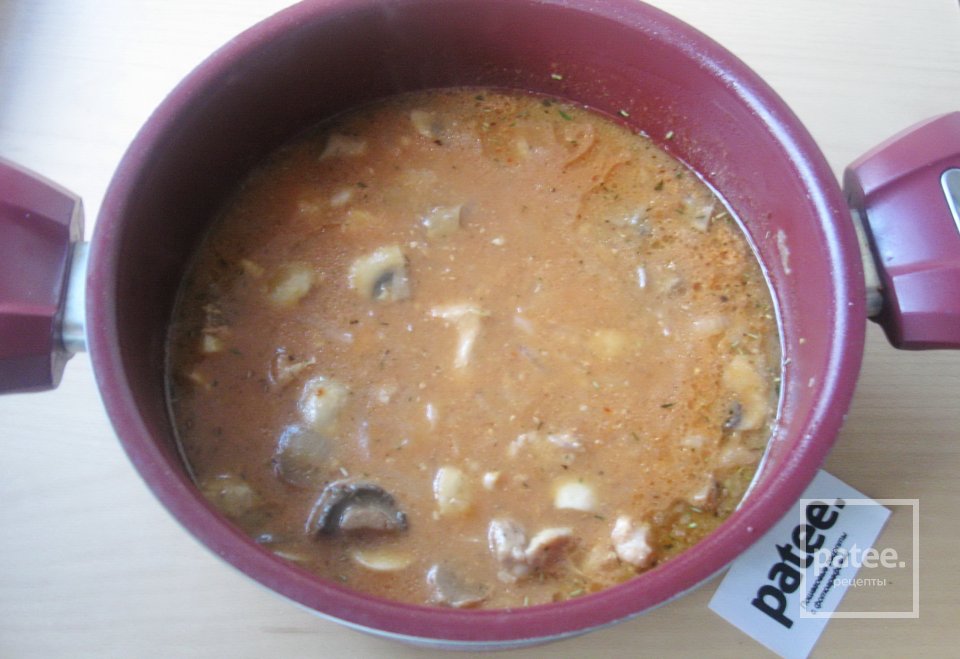 Свинина с грибами и ананасами - Шаг 13