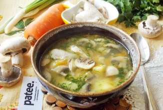 Куриный суп с пшеном и грибами