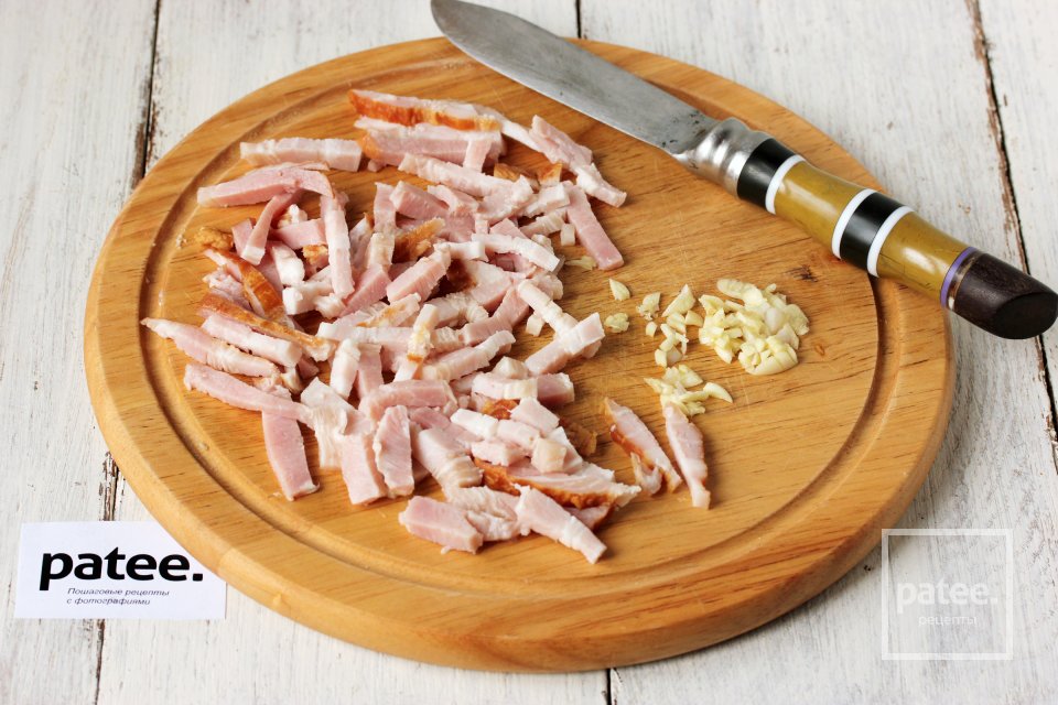 Фузилли с копчёной свиной грудинкой и стручковой фасолью - Шаг 2