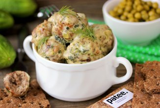 Мясные фрикадельки в сырно-шпинатном соусе