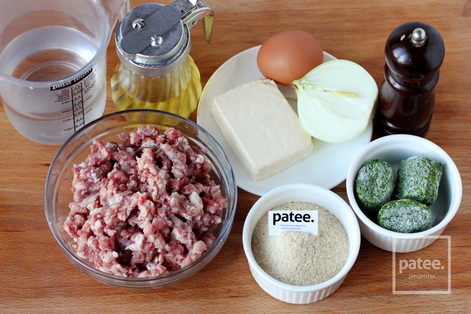 Мясные фрикадельки в сырно-шпинатном соусе - Шаг 1