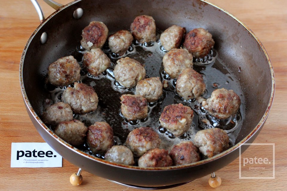 Мясные фрикадельки в сырно-шпинатном соусе - Шаг 11