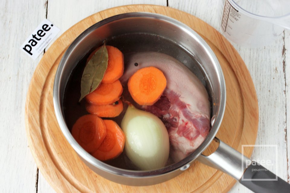 Как отварить и почистить свиной язык - Шаг 6