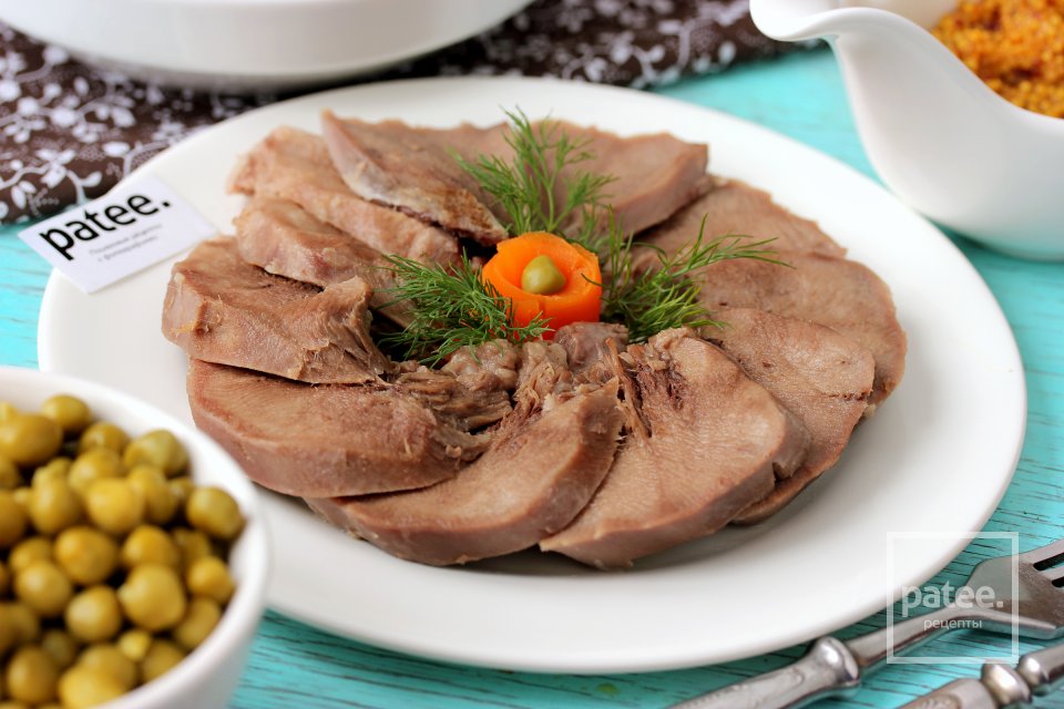 Как отварить и почистить свиной язык - Шаг 11