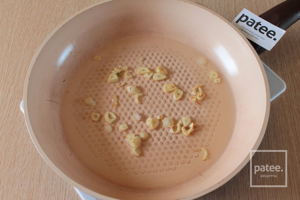 Плов с креветками в мультиварке - Шаг 8