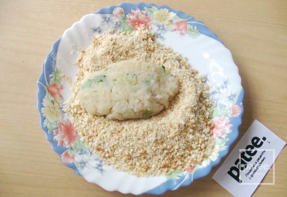 Рыбные котлеты с картофелем - Шаг 10