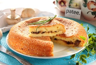 Пирог с грибами в мультиварке