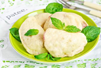 Вареники на пару с вишней