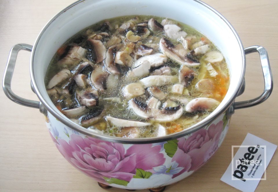 Гороховый суп с грибами и томатом - Шаг 11