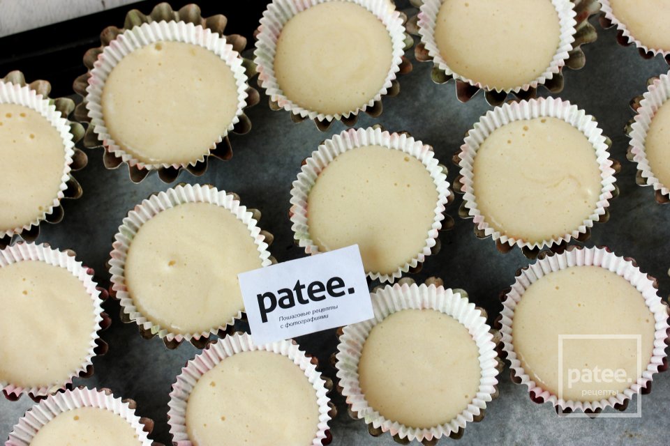 Ванильные капкейки Цыплята - Шаг 9