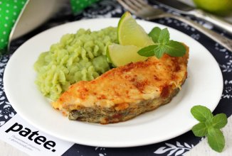 Камбала, жареная в яйце