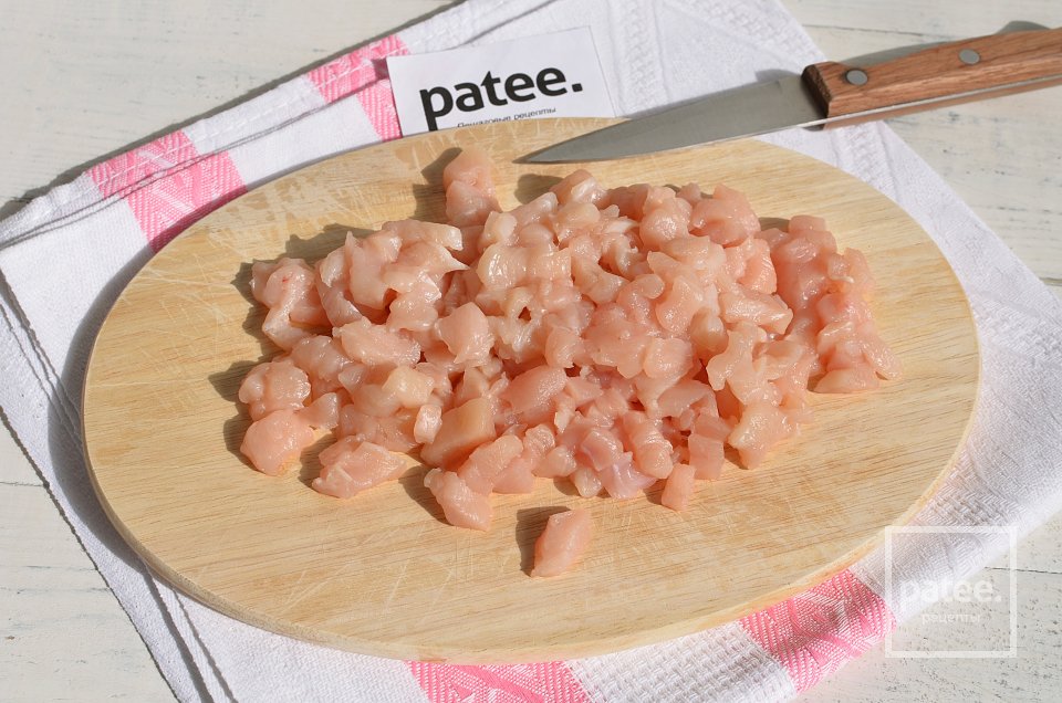 Рубленые котлеты из куриного филе - Шаг 2