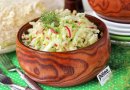 Салат из пекинской капусты с редисом и огурцом