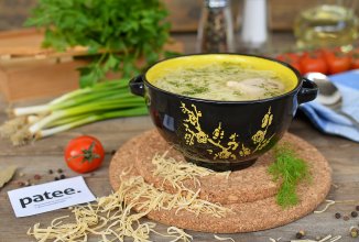 Куриный суп с домашней лапшой