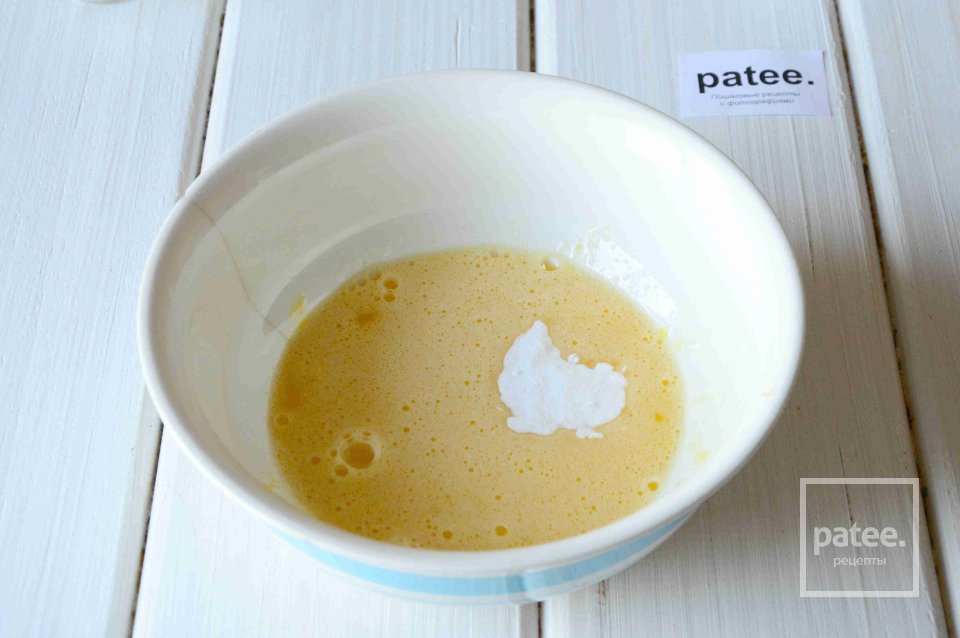 Банановый кекс с клубничным джемом - Шаг 3