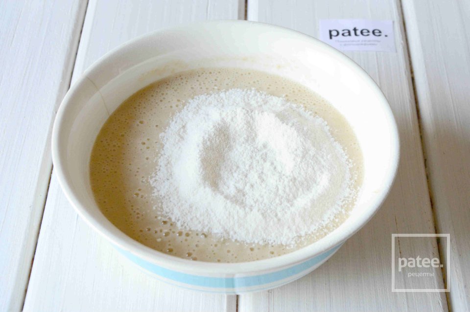 Банановый кекс с клубничным джемом - Шаг 6