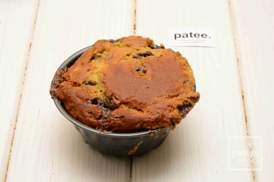 Банановый кекс с клубничным джемом - Шаг 10