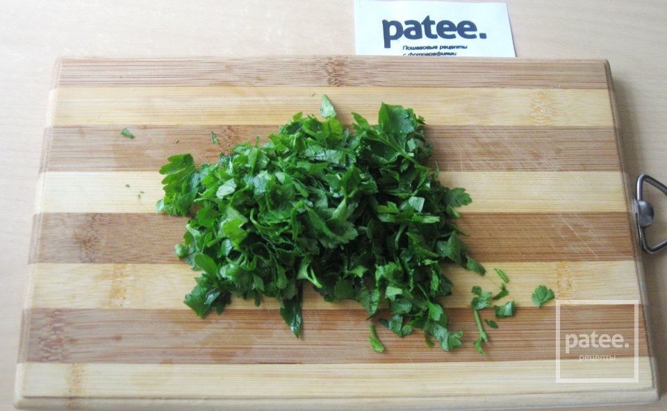 Окрошка на кефире и минеральной воде - Шаг 7