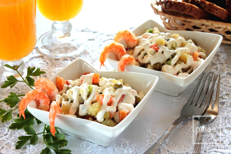 Оливье с креветками - Шаг 12