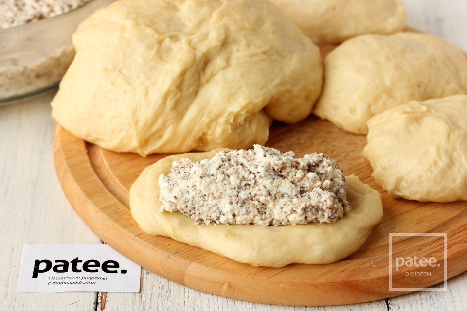 Пасхальные пирожки с творожно-маковой начинкой - Шаг 16