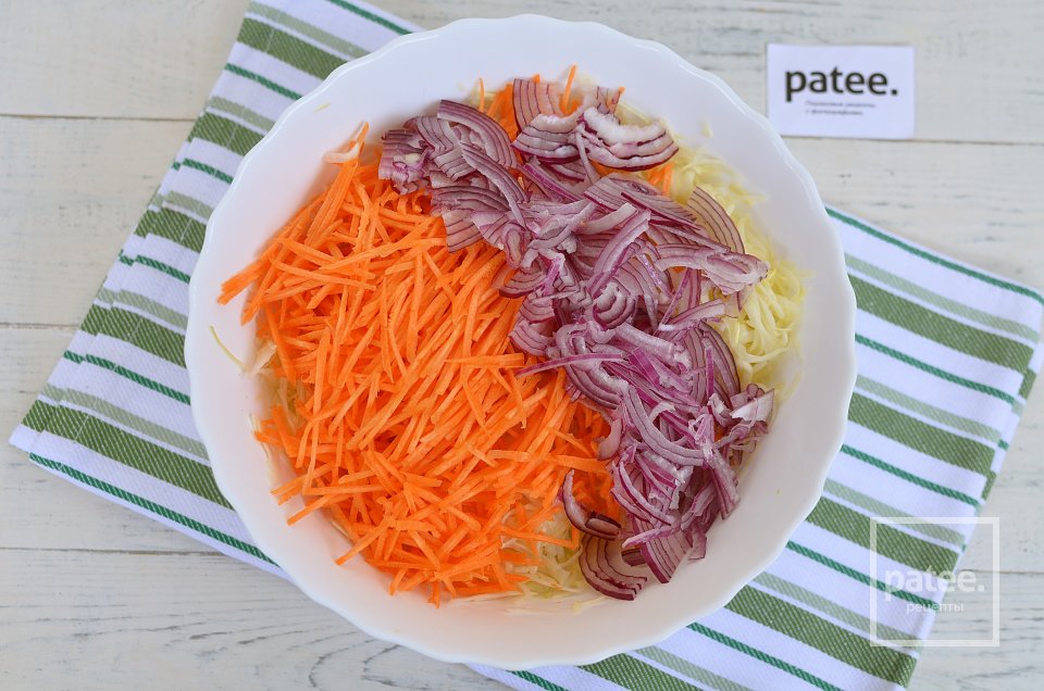 Капустный салат Витаминный - Шаг 7