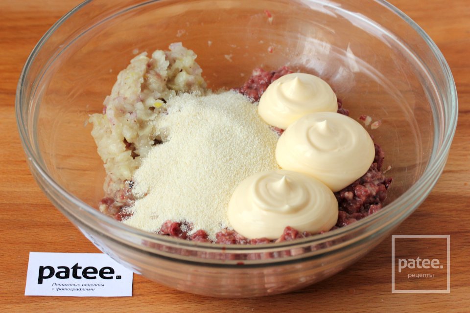 Котлеты из куриных сердечек с манкой и майонезом - Шаг 5