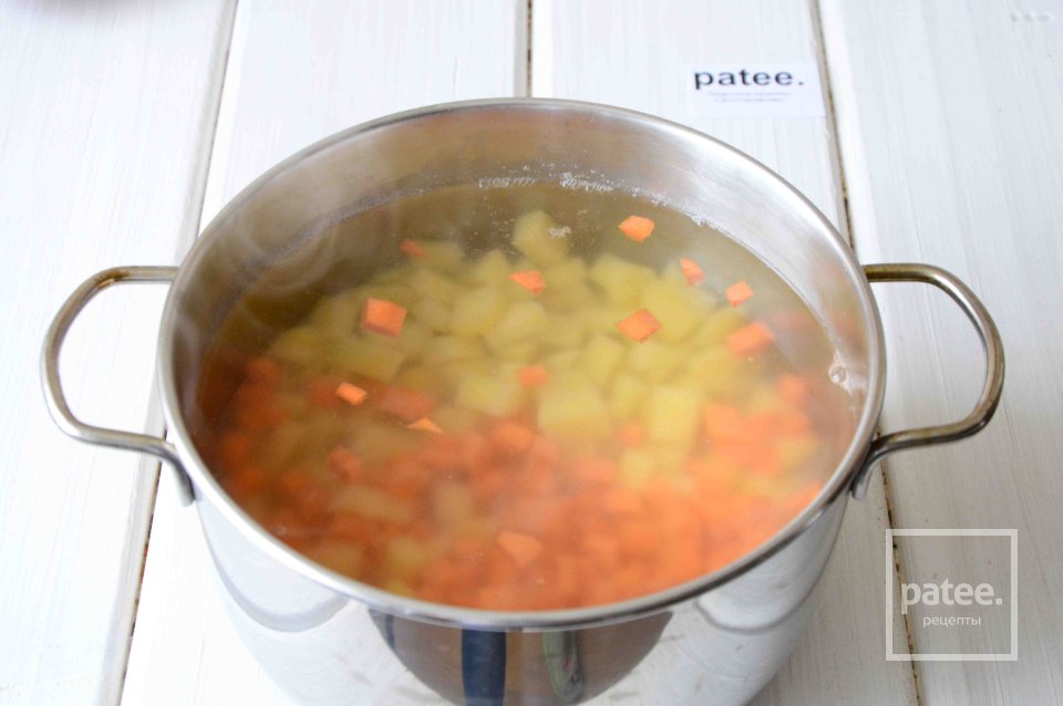 Рыбный суп из консервированной сельди - Шаг 9