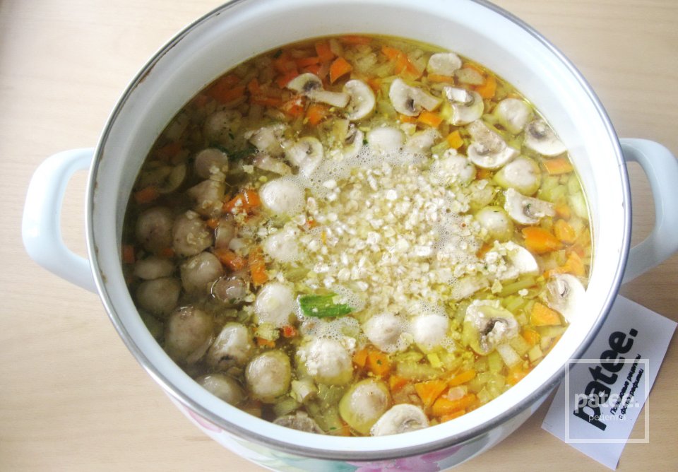 Суп с овсянкой и грибами - Шаг 11