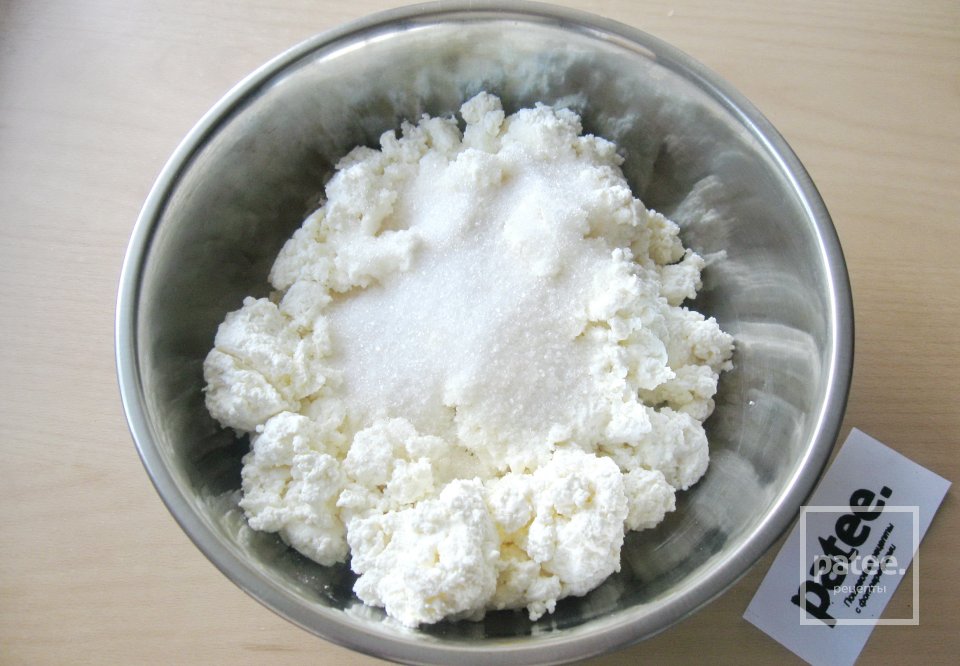 Сырники с вишневым соусом - Шаг 3