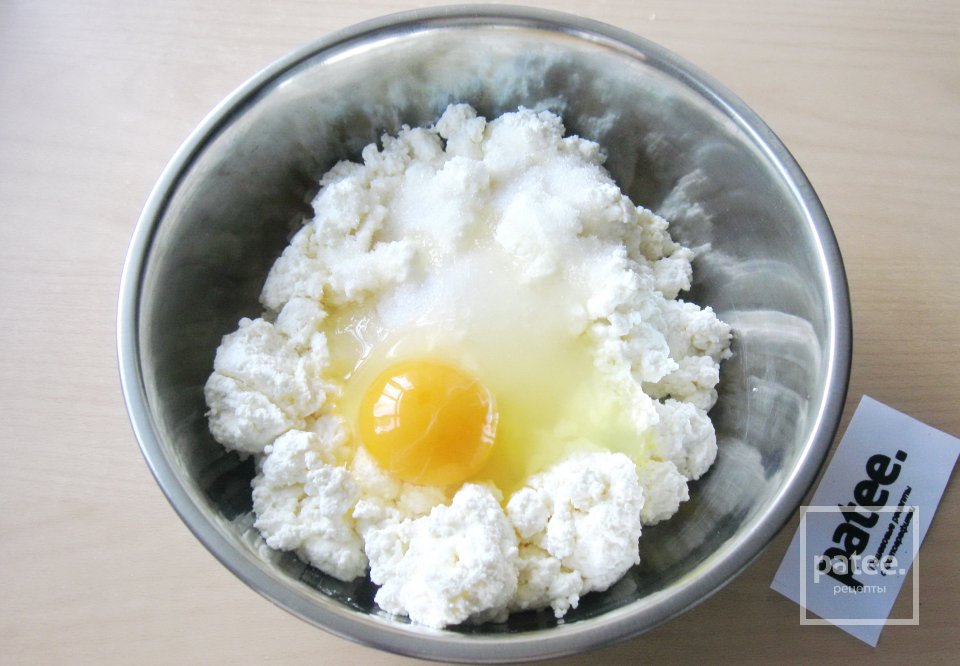 Сырники с вишневым соусом - Шаг 4