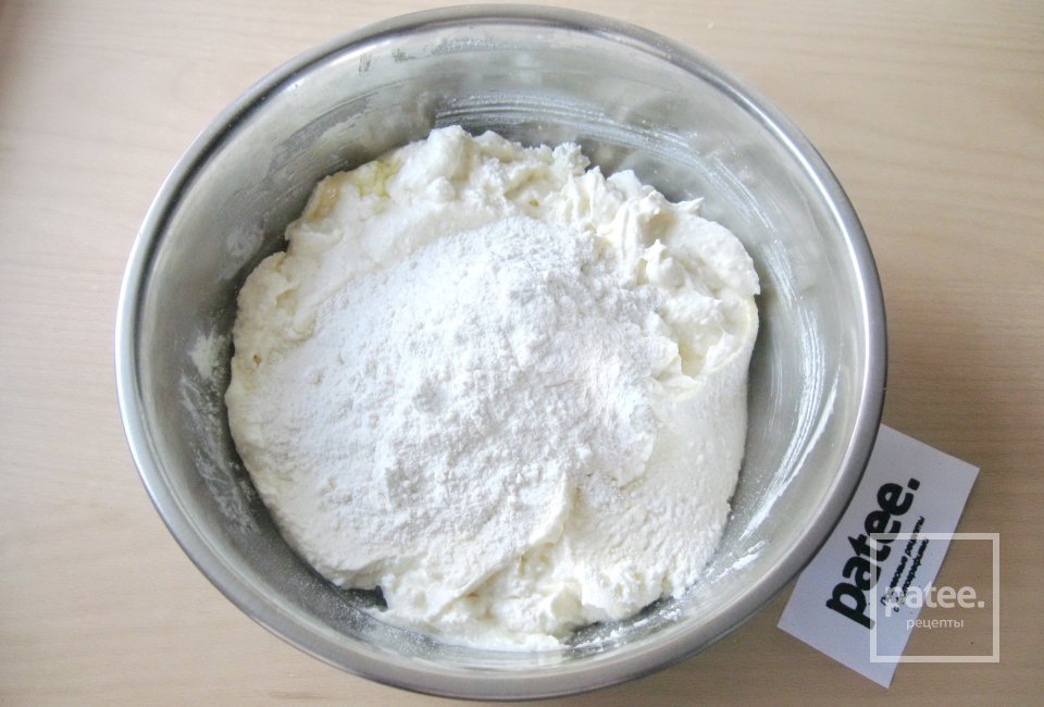 Сырники с вишневым соусом - Шаг 6