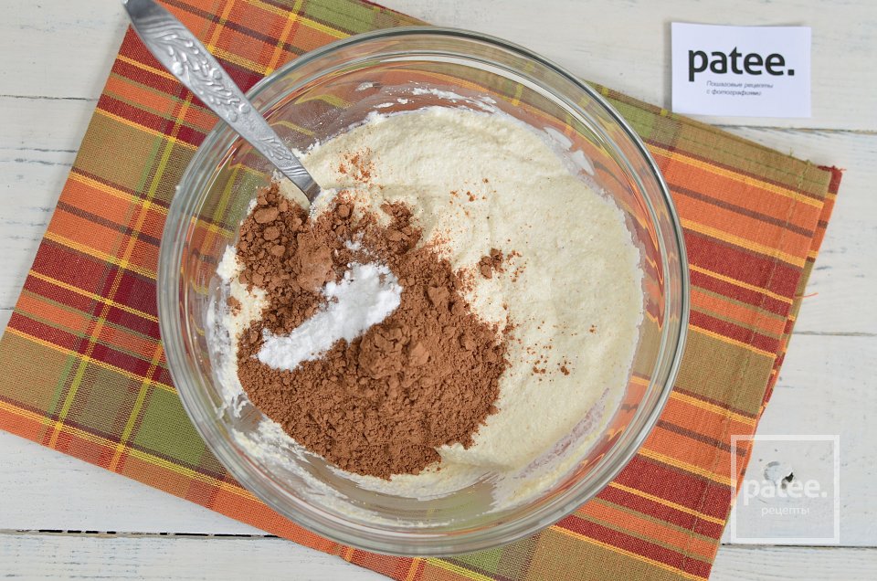 Шоколадный манник с шоколадной начинкой - Шаг 5