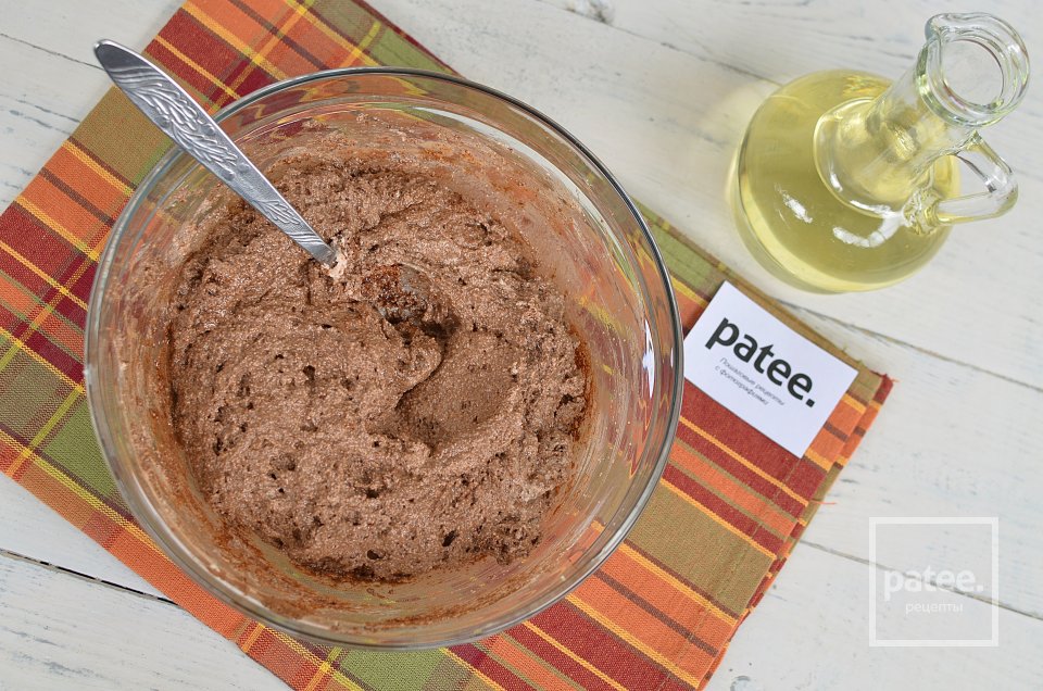 Шоколадный манник с шоколадной начинкой - Шаг 6