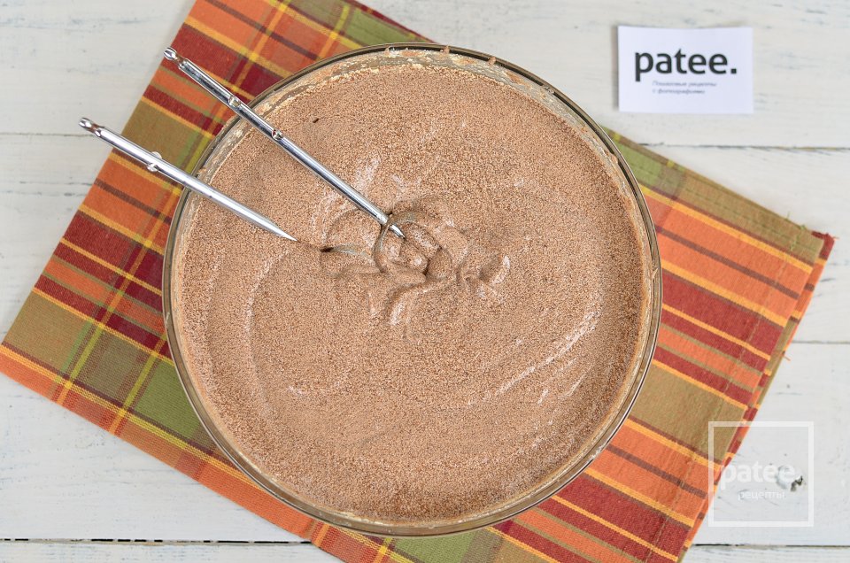 Шоколадный манник с шоколадной начинкой - Шаг 8