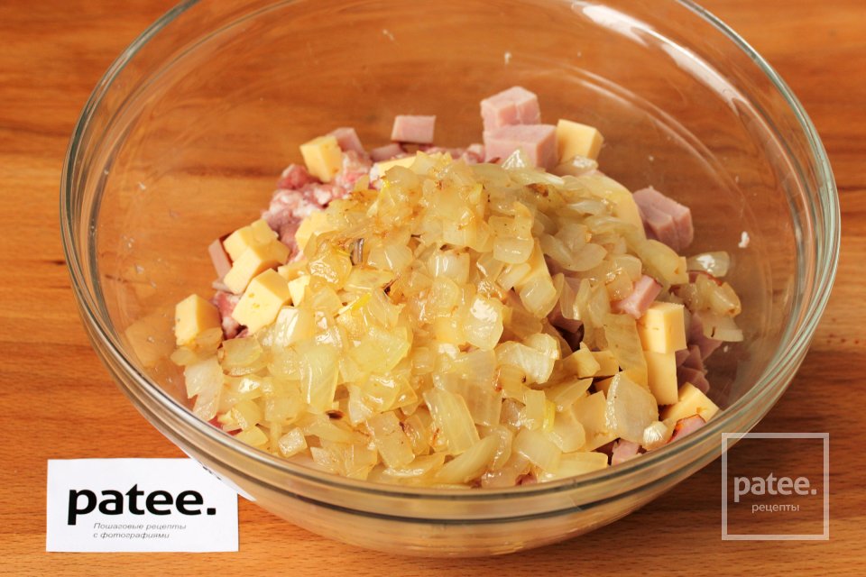 Мясной хлебец с сыром, ветчиной и вялеными томатами - Шаг 6