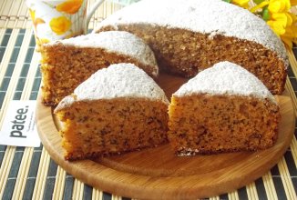 Пирог на вареном сгущенном молоке с орехами