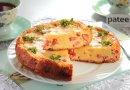 Заливной пирог с сыром и сосисками в мультиварке