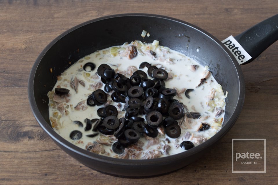 Спагетти с тунцом и маслинами - Шаг 10