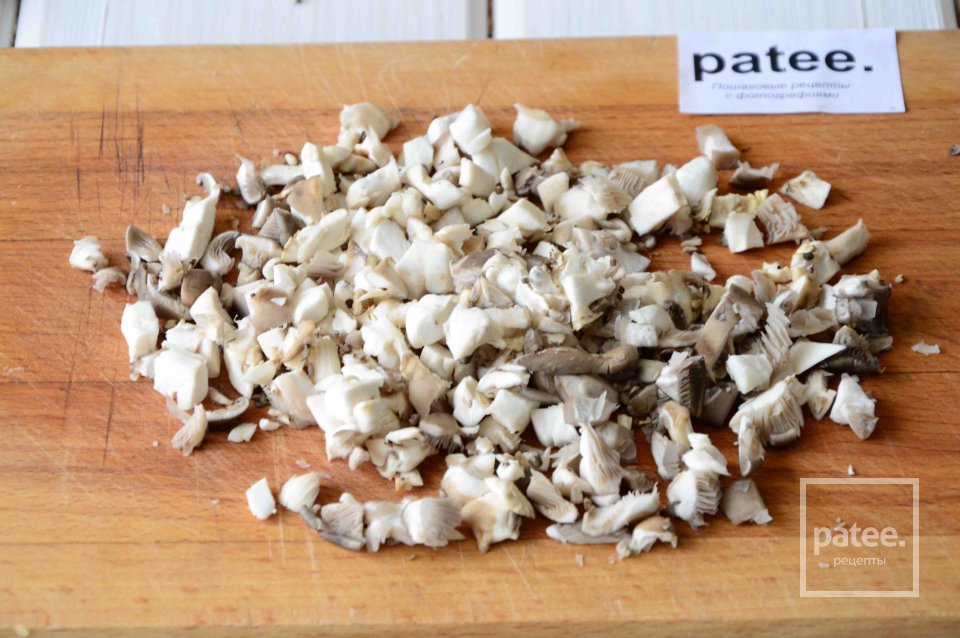 Запеканка из кабачков с грибами - Шаг 3