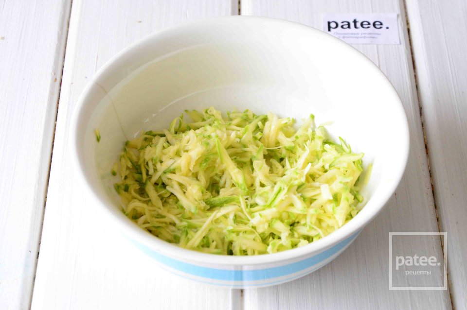 Запеканка из кабачков с грибами - Шаг 5