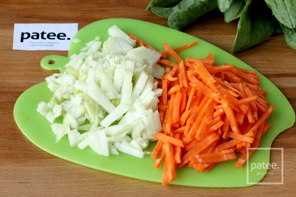 Зелёный суп со свининой, крапивой и щавелем - Шаг 3