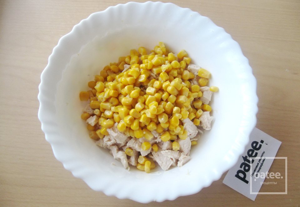 Салат с куриной грудкой, ананасом и рисом - Шаг 6