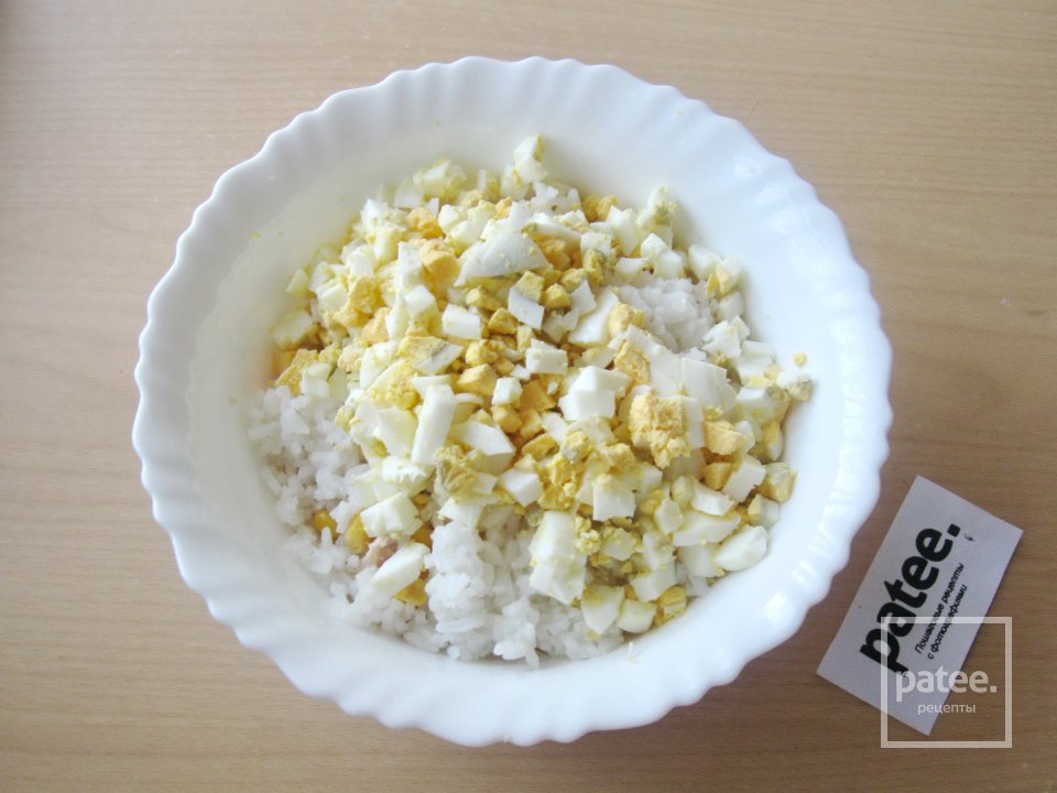 Салат с куриной грудкой, ананасом и рисом - Шаг 8