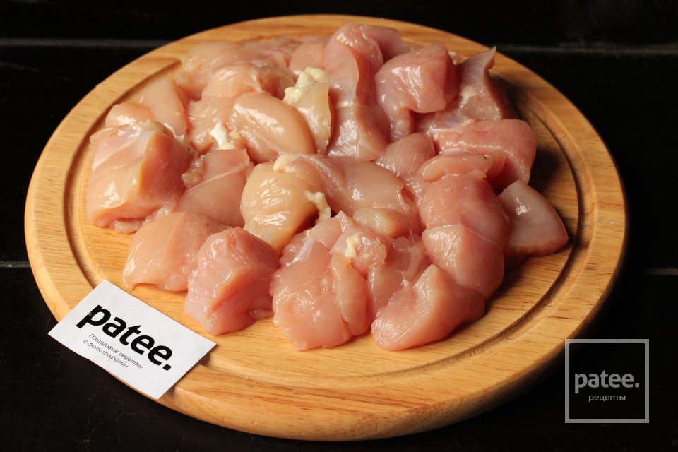 Куриные котлеты со сладким перцем и петрушкой - Шаг 2