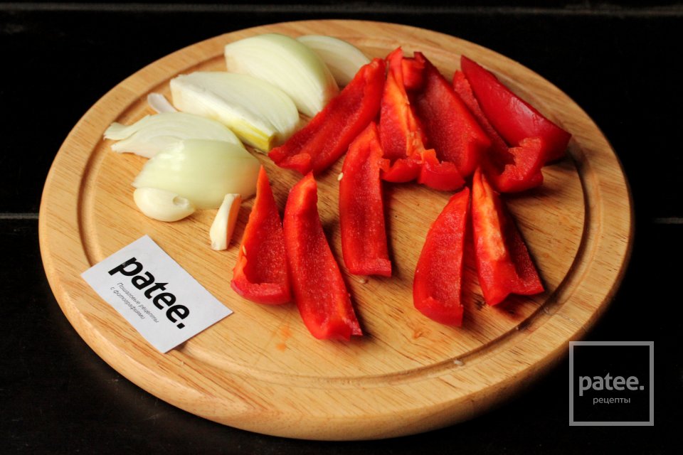 Куриные котлеты со сладким перцем и петрушкой - Шаг 4