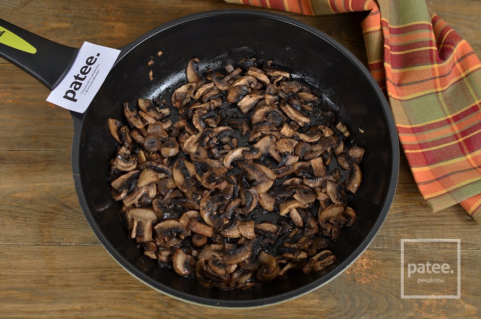 Салат с курицей и грибами - Шаг 5