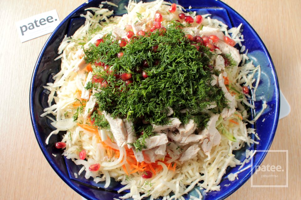 Салат с гранатом, капустой и курицей - Шаг 10