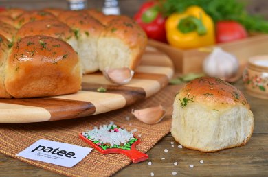Рецепт Пампушки с чесноком и укропом — рецепт для хлебопечки