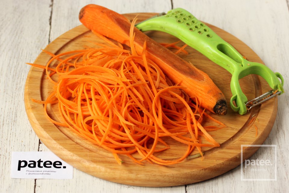 Хек на подушке из овощной лапши, запечённый в пергаменте - Шаг 3