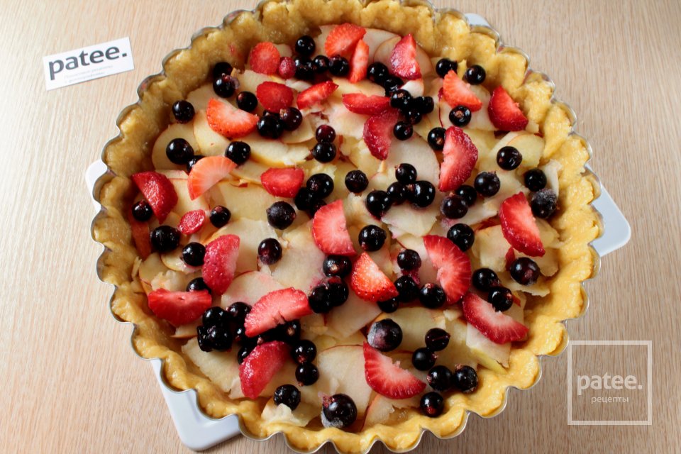 Пирог фруктово-ягодный - Шаг 10